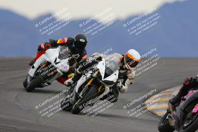 media/Jan-14-2023-SoCal Trackdays (Sat) [[497694156f]]/Turn 12 (120pm)/